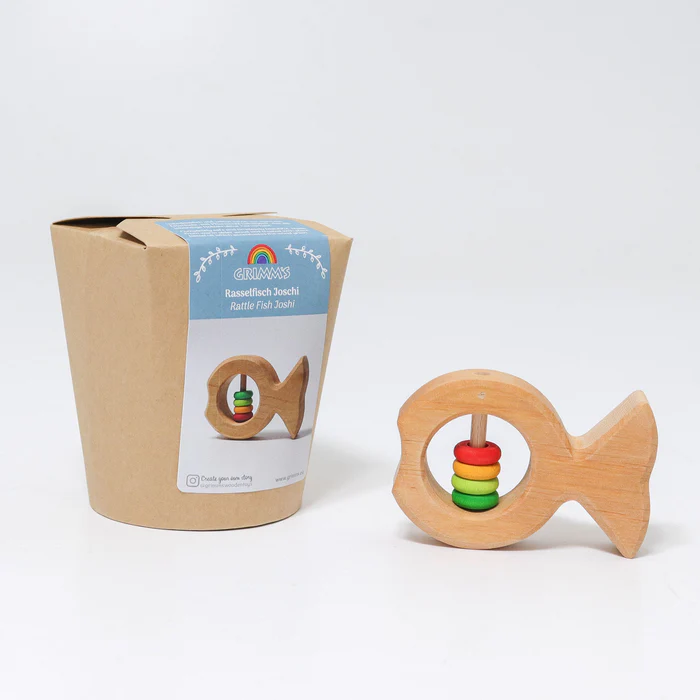 Houten Rammelaar Vis Joschi (Grimms)