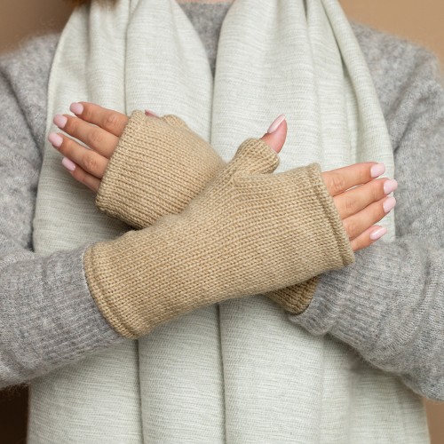Wollen handwarmers beige