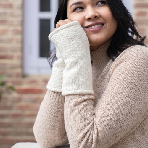 gebreide handwarmers sjaal met verhaal