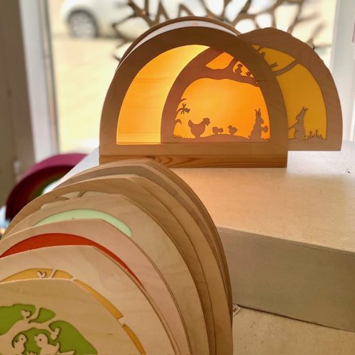 De Noest Silhouetlamp – Warm Licht voor de Seizoenstafel